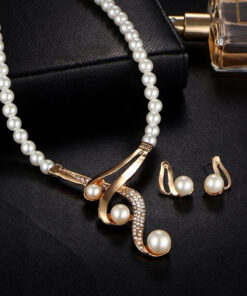 Adorable AD & Pearl Studded Mesmerizing Necklace Set with Bracelet for Women and Girls