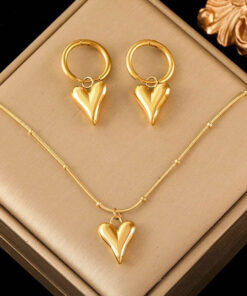 Gold-Plated Anti Tarnish Heart Themed Jewellery Set